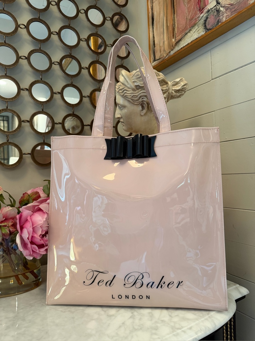 EUC Ted Baker Blush Patent Tote Shopper with chic femme Black Bow Accent